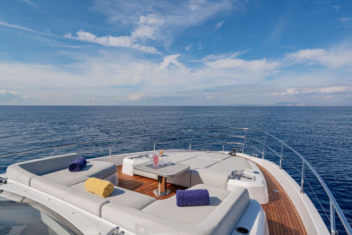 yacht-550406