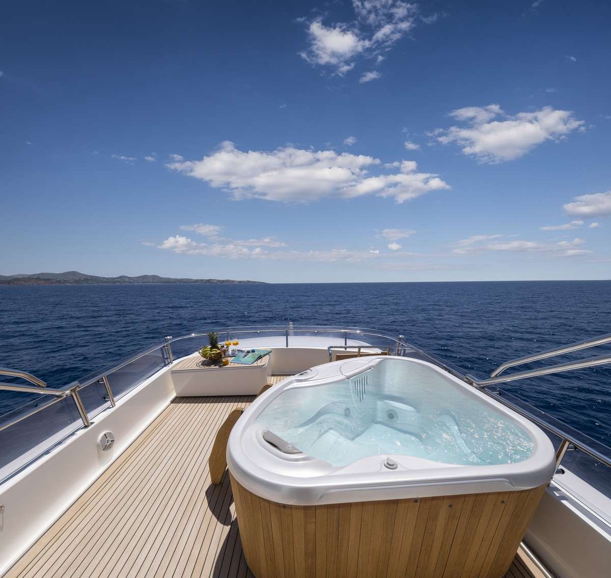 yacht-550759