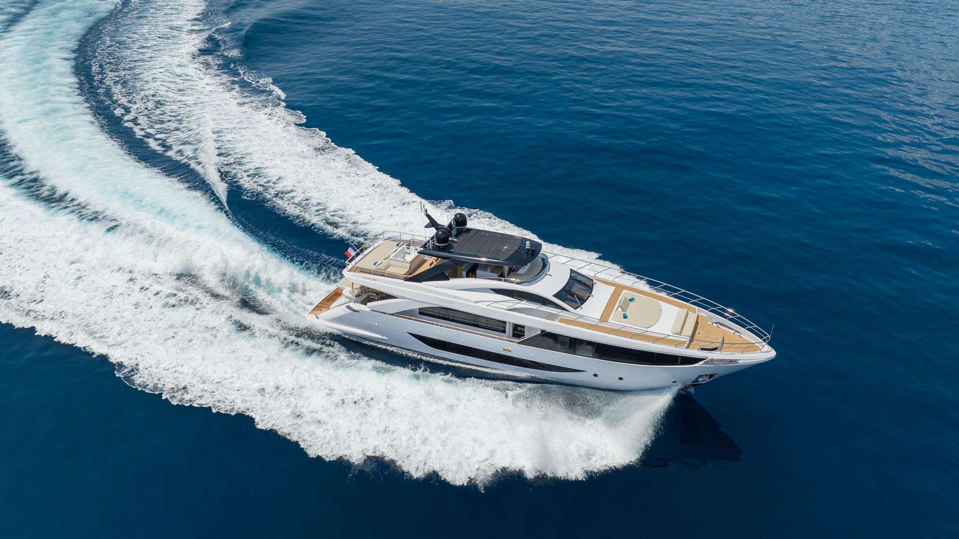 BACCARAT Yacht Charter Motor Boat