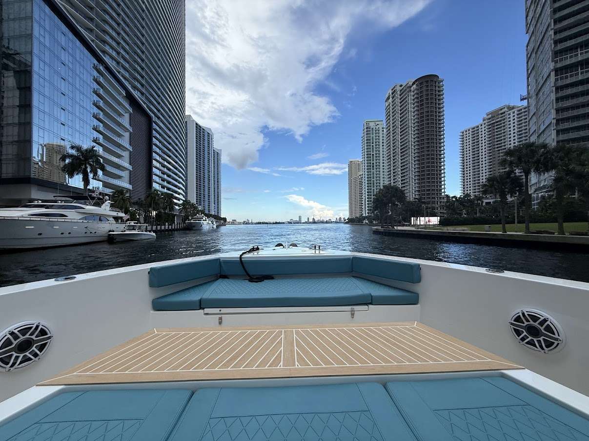 yacht-550634