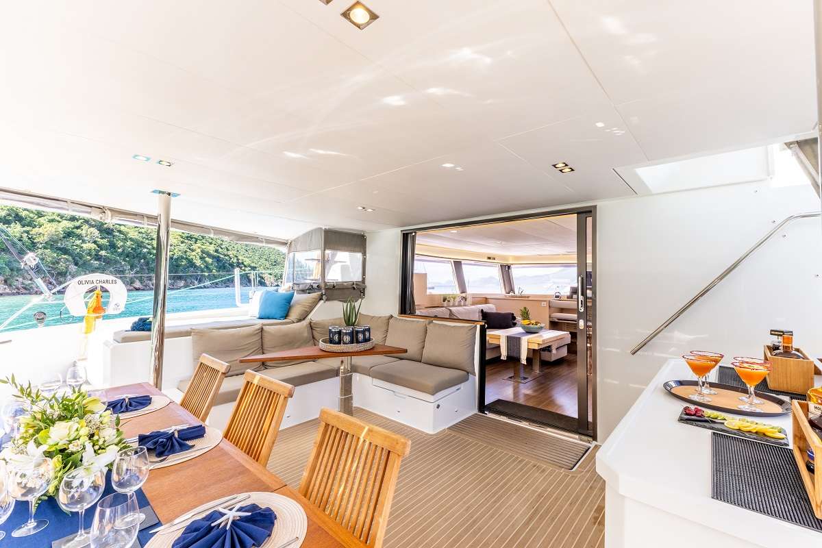 yacht-550728