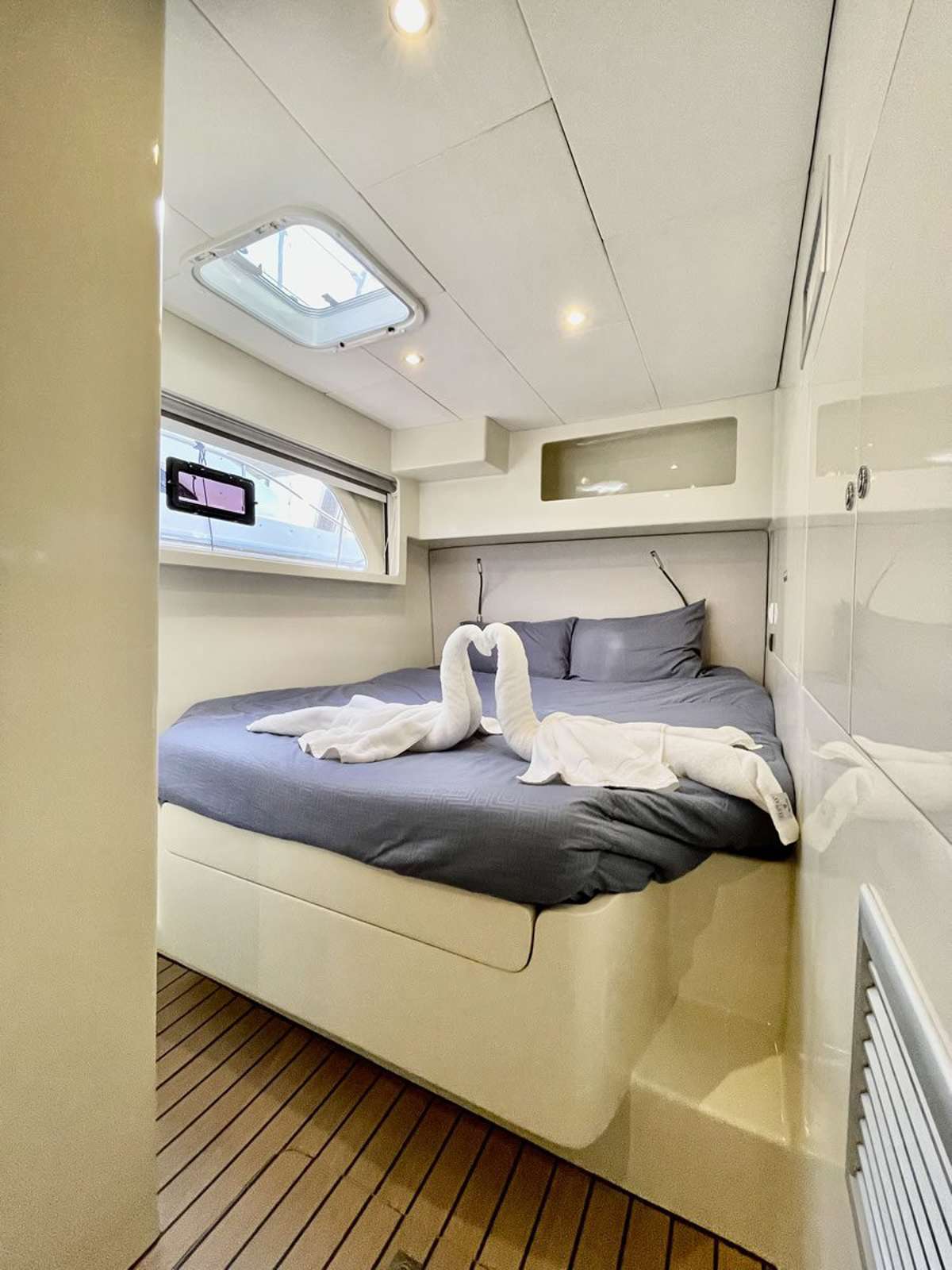 yacht-549801
