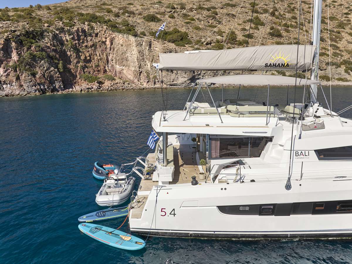 yacht-573990