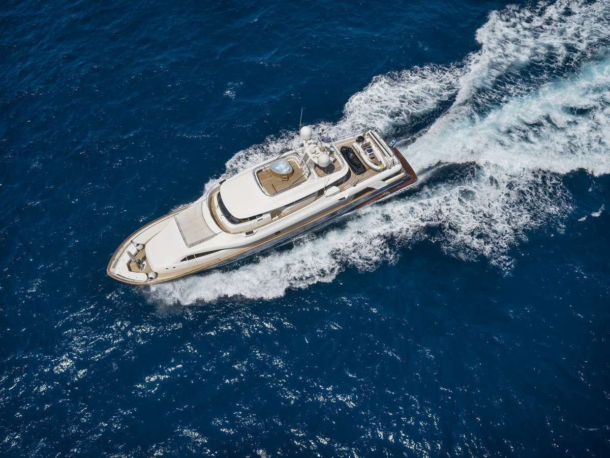 yacht-550762