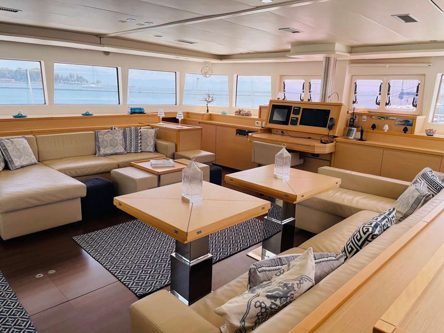 yacht-558134