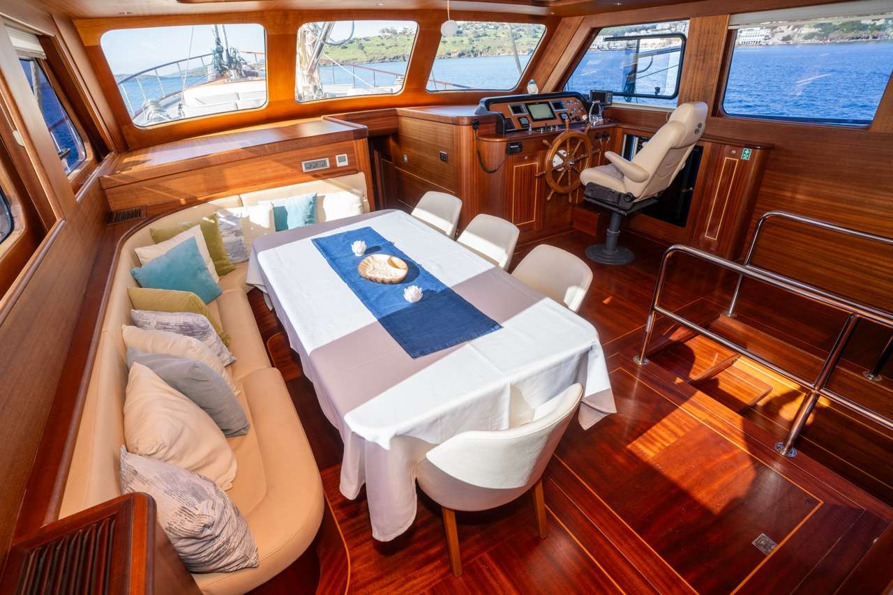 yacht-597287