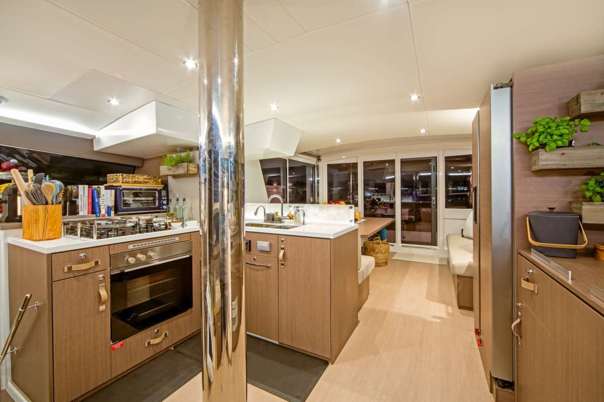 yacht-592845