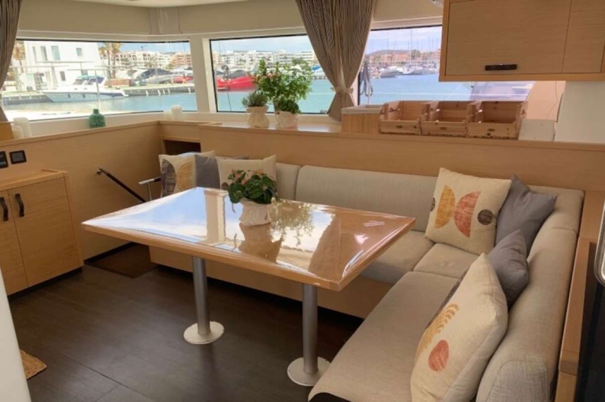 yacht-576830