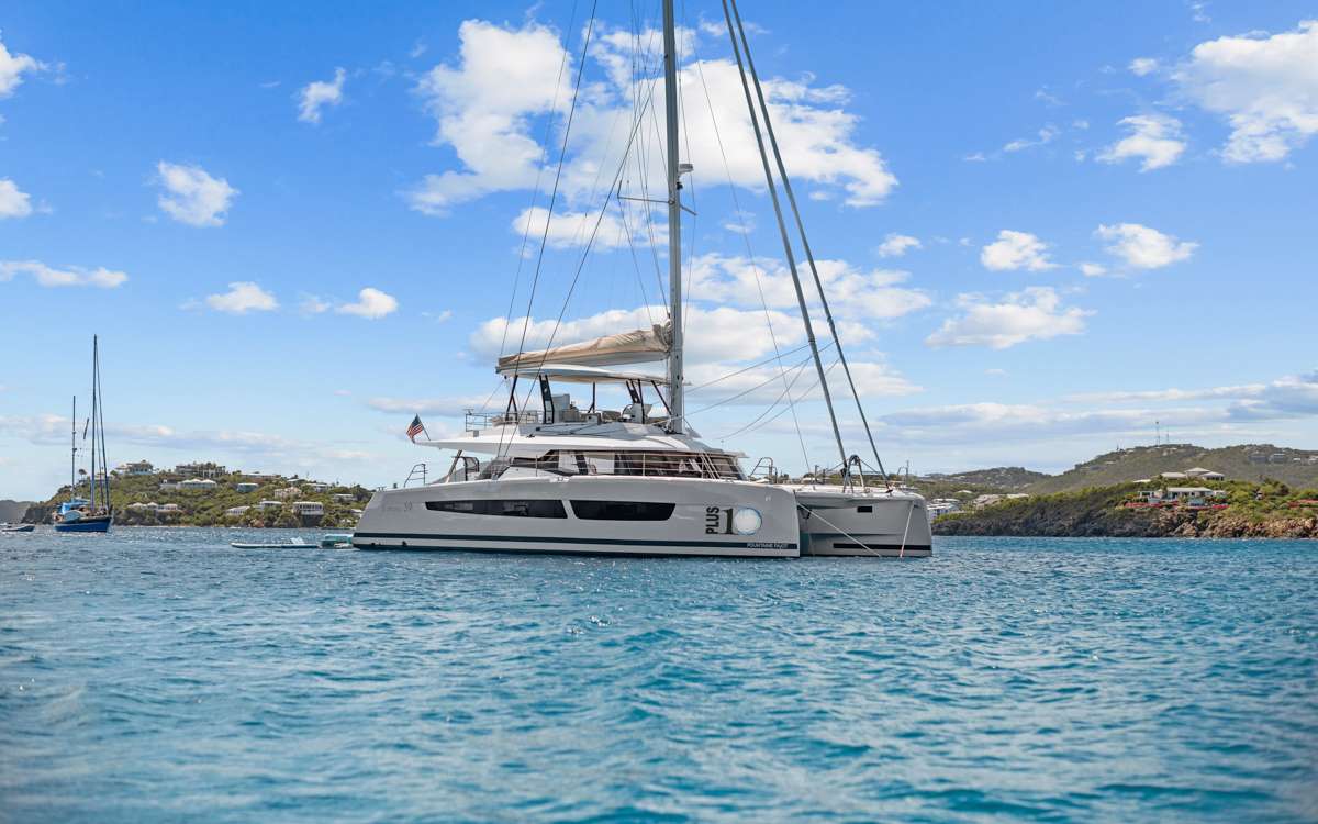 yacht-599737