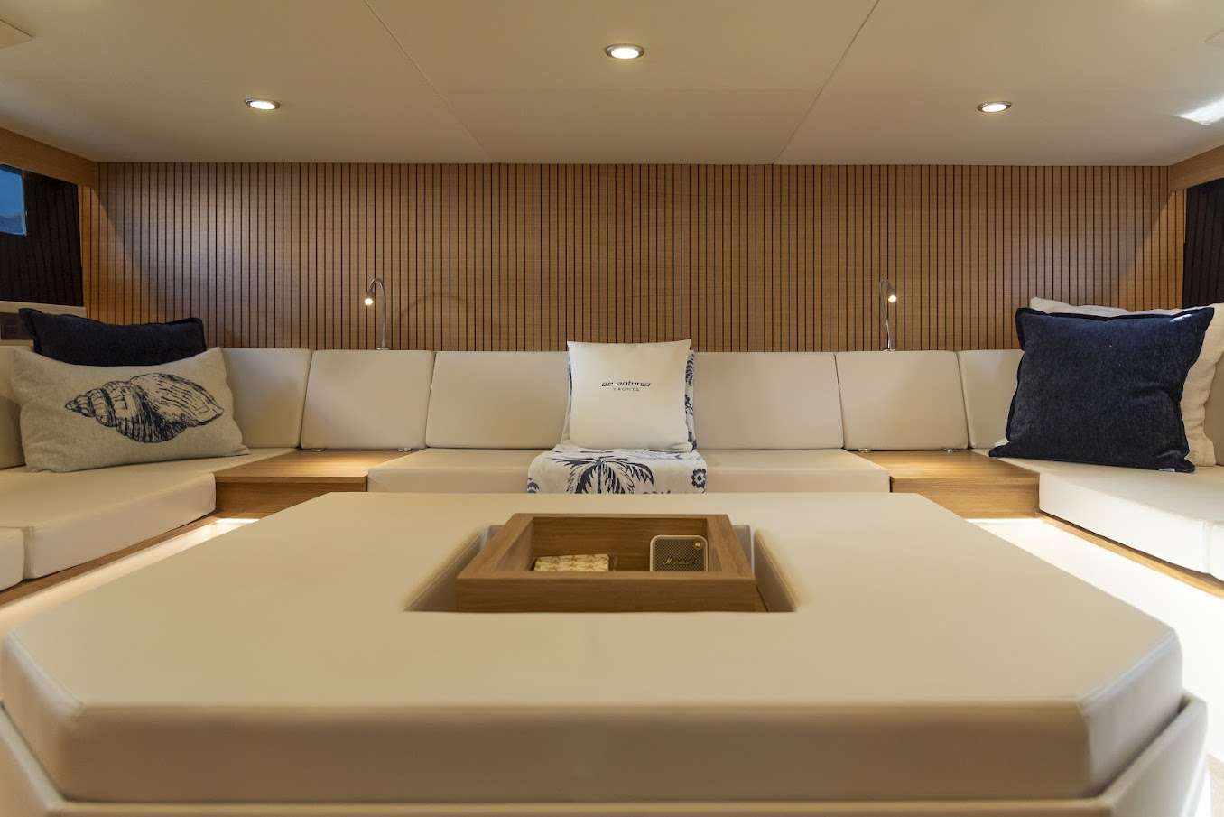 yacht-550627