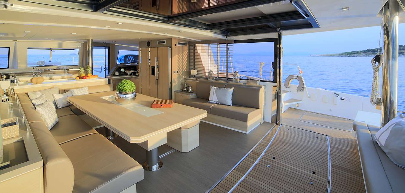 yacht-590374