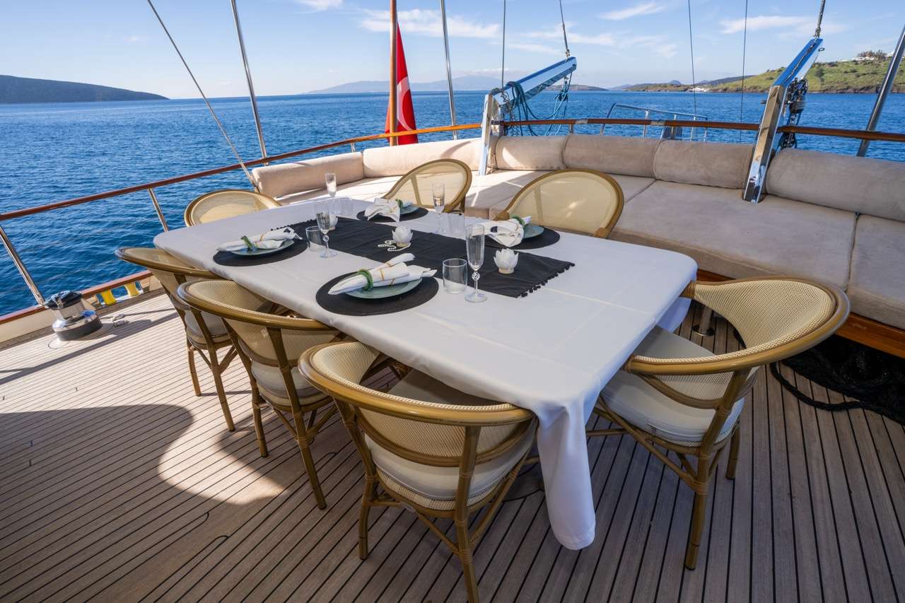 yacht-597286