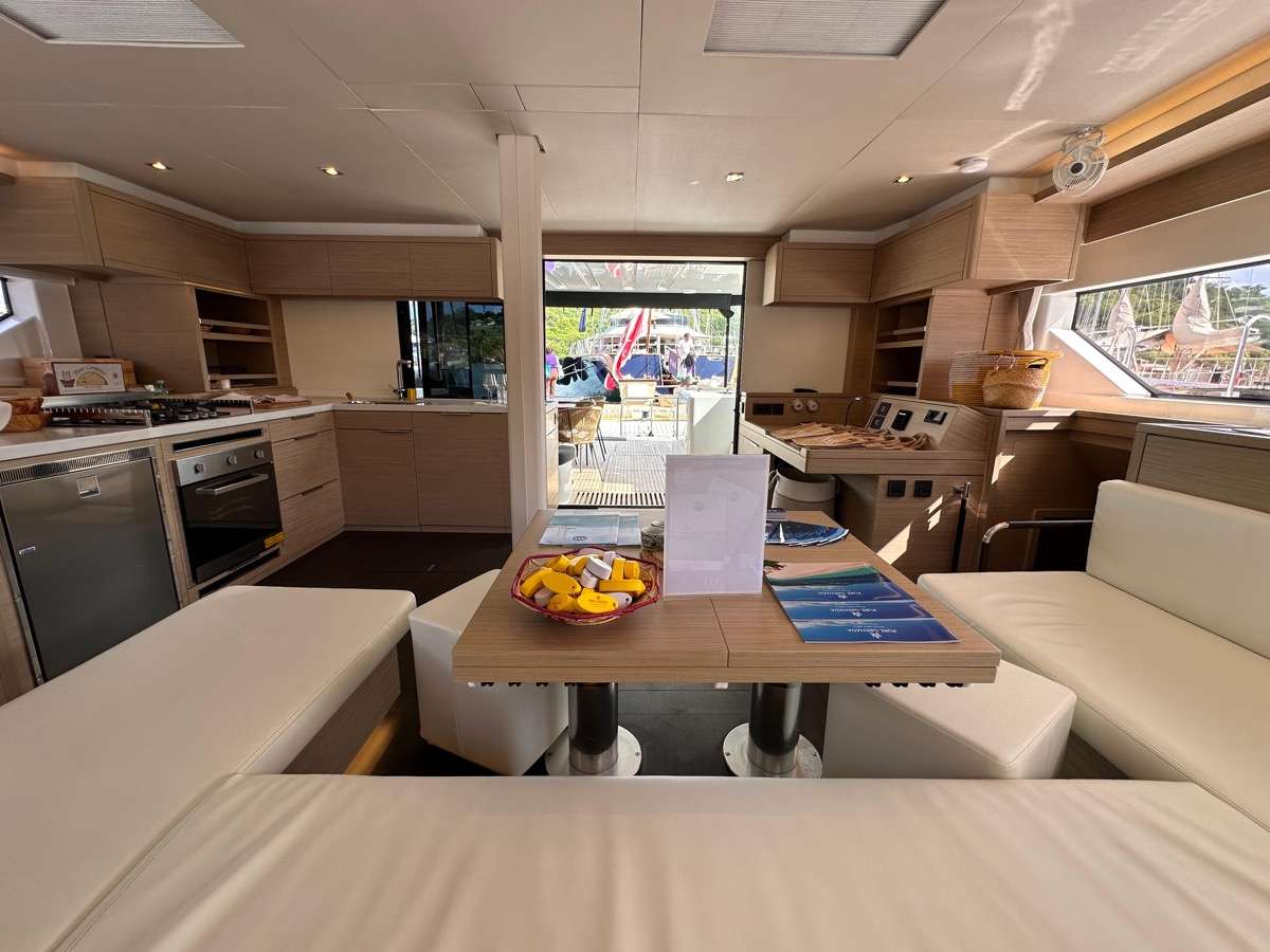 yacht-603698