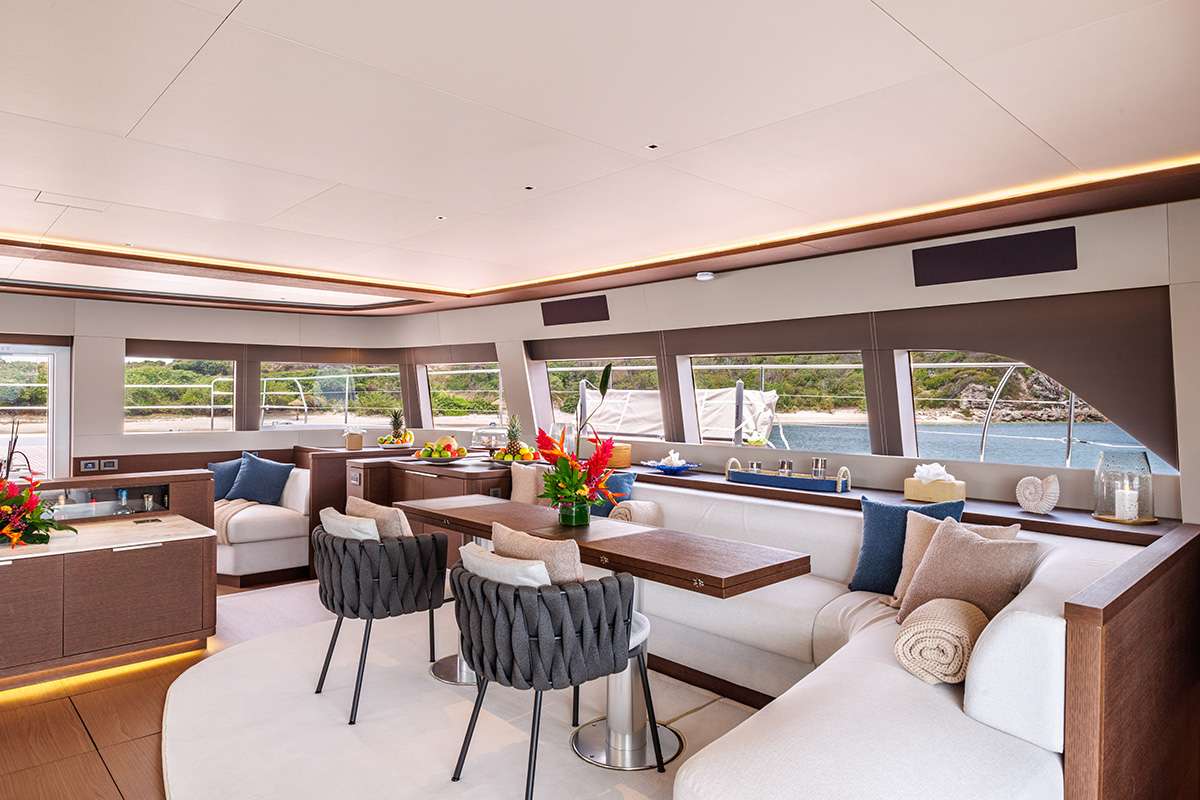 yacht-579857