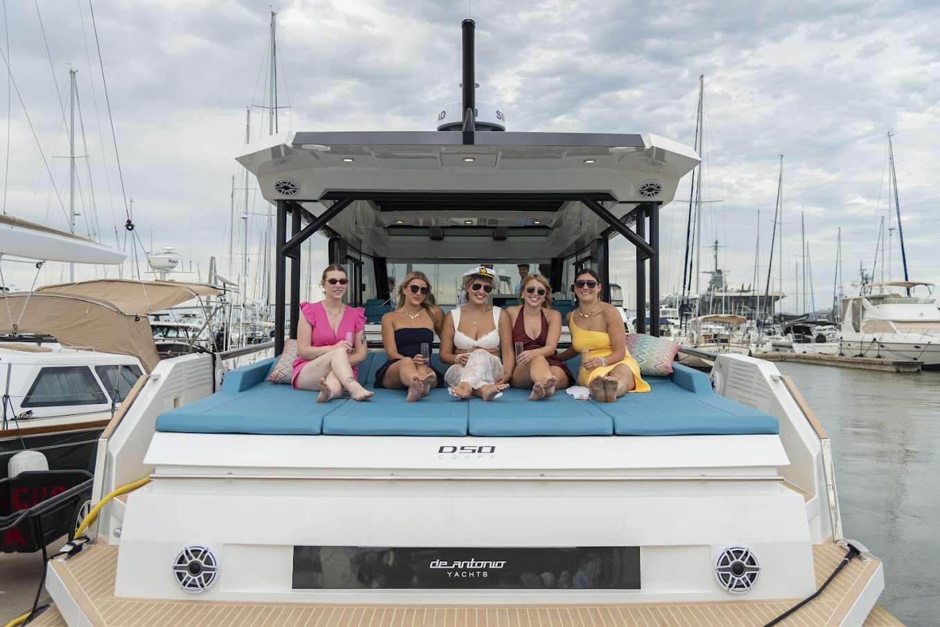 yacht-550633