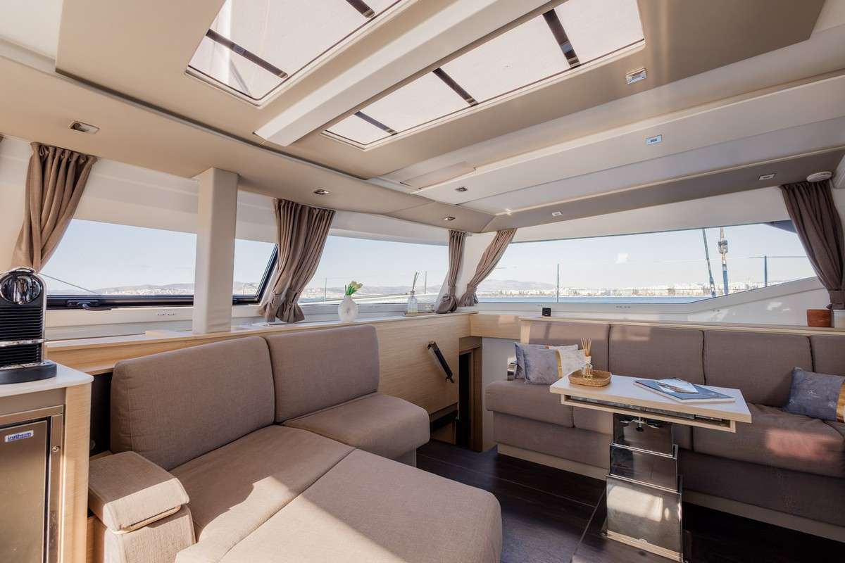 yacht-567872