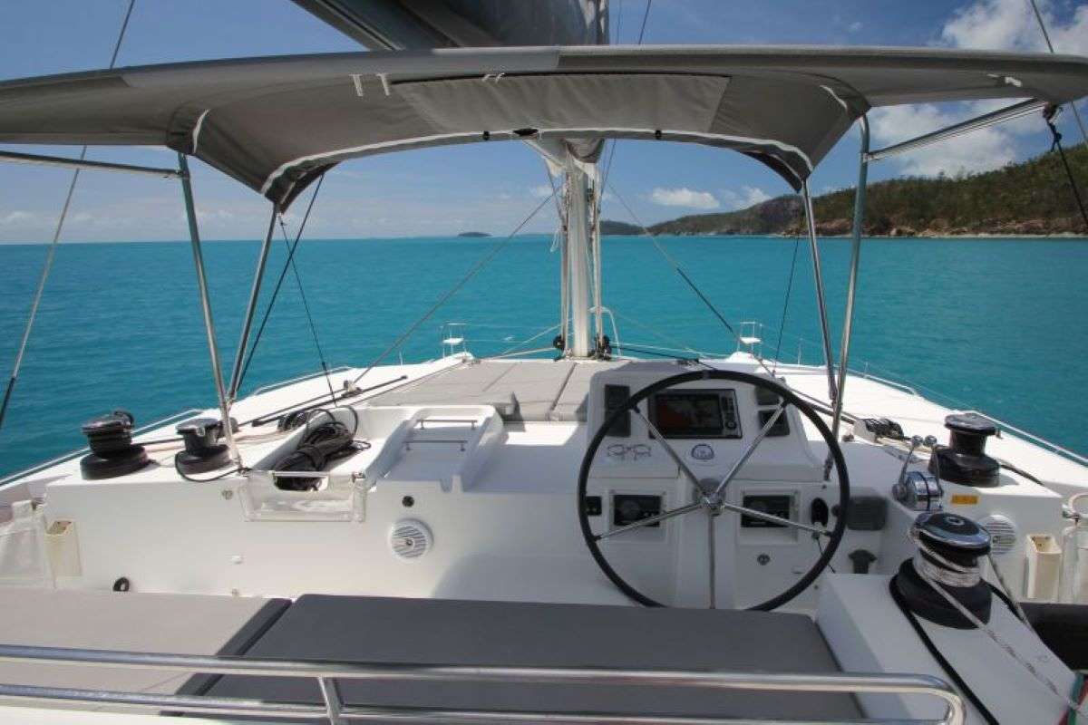 yacht-587364