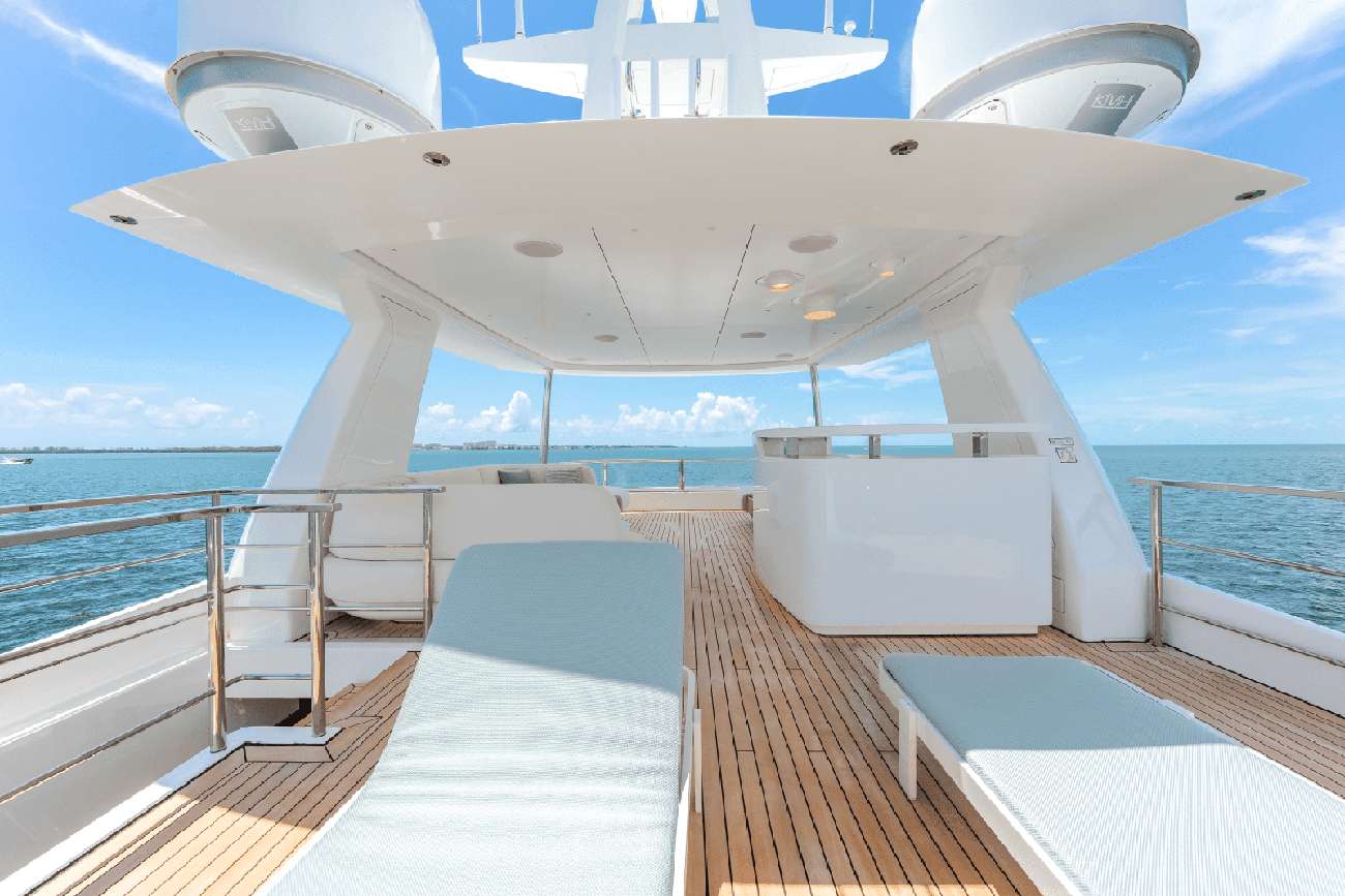 yacht-568389