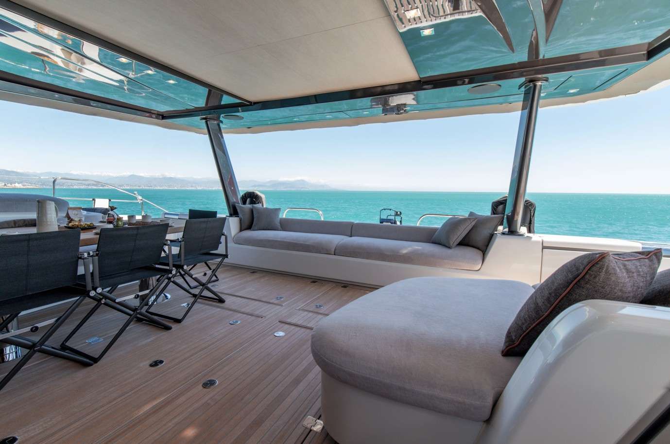 yacht-580110