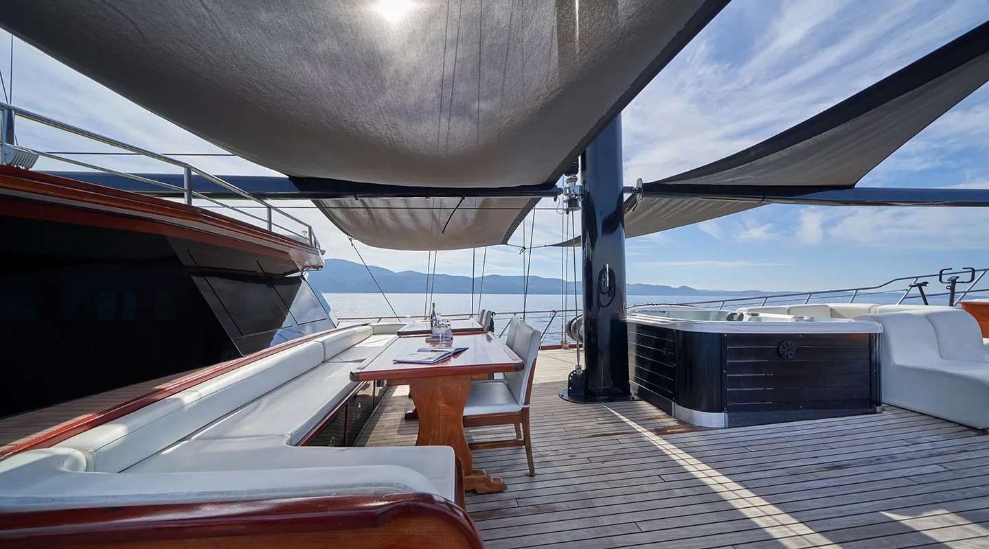 yacht-567145