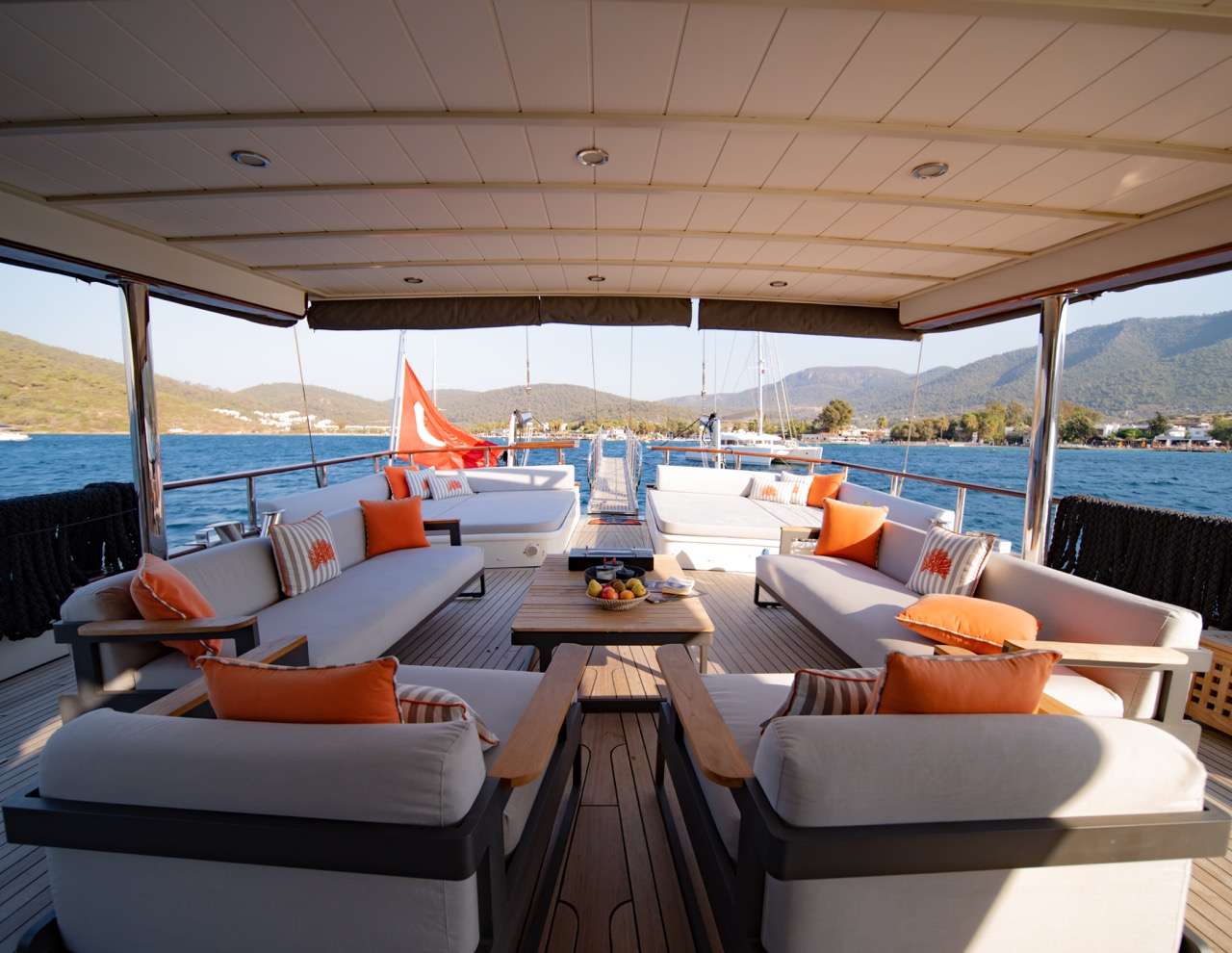 yacht-599302