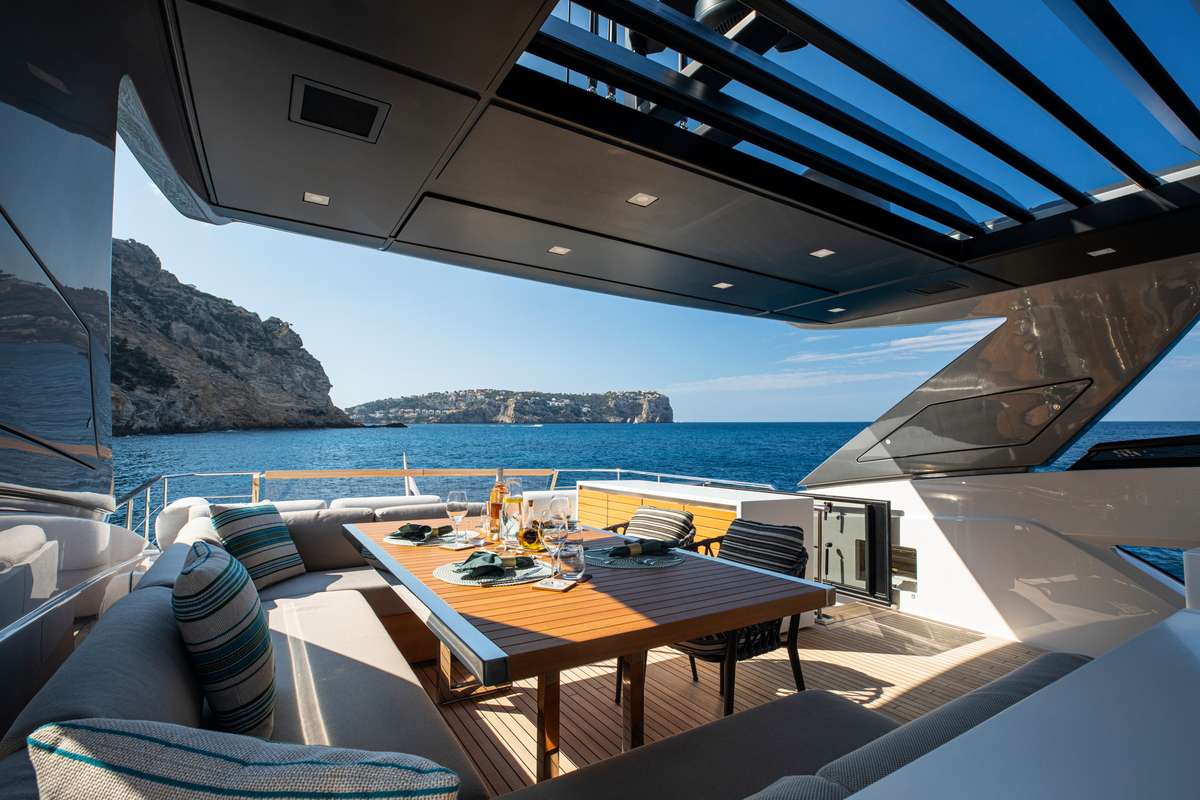 yacht-550188