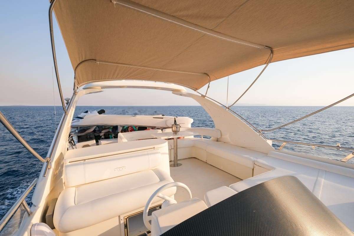 yacht-587167