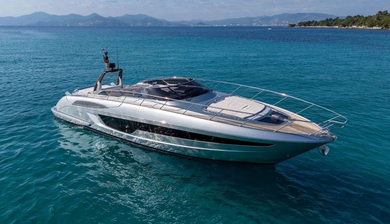 yacht-577917