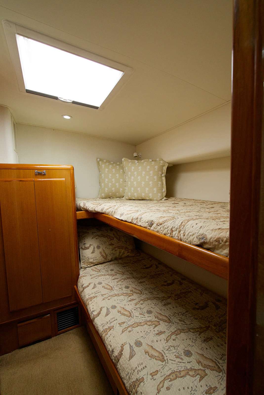yacht-595369