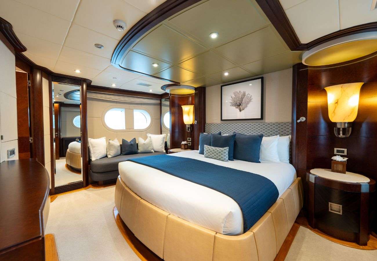 yacht-549841