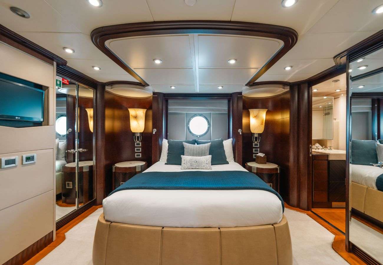 yacht-549839