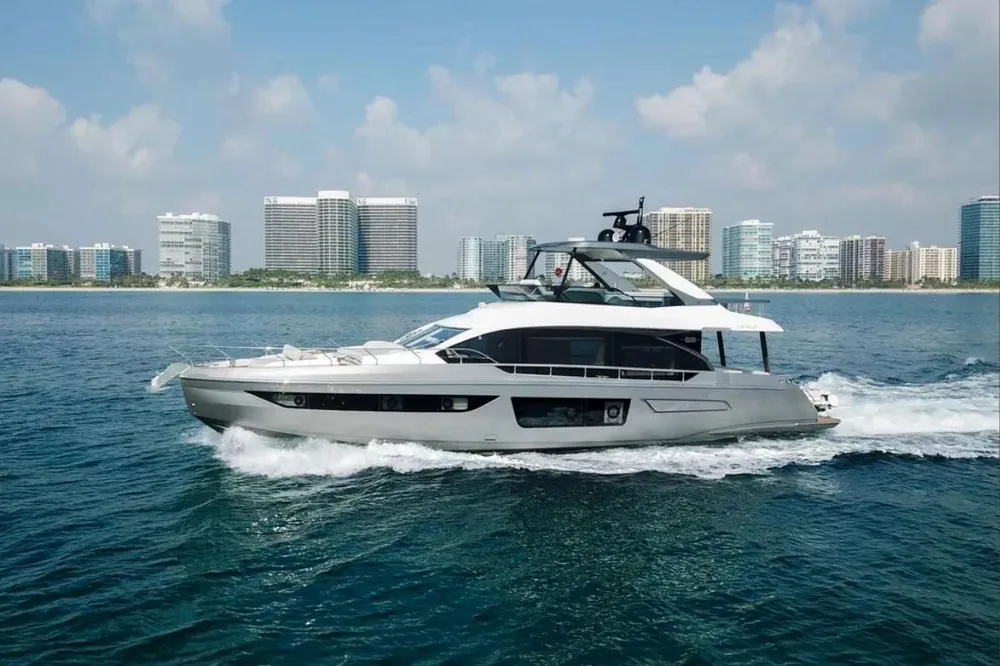 yacht-538418
