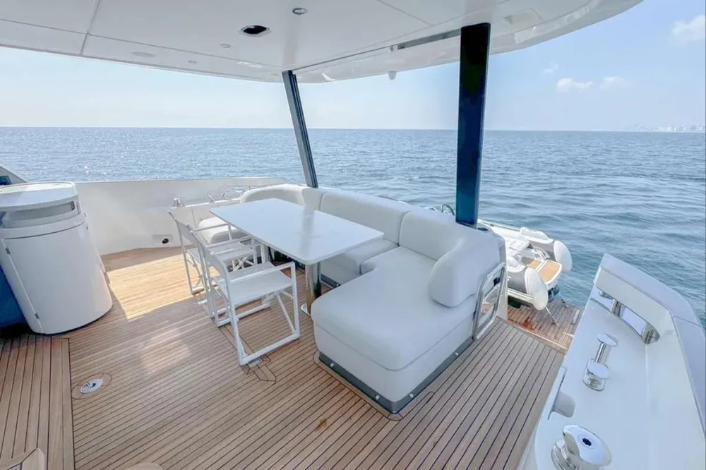 yacht-538421