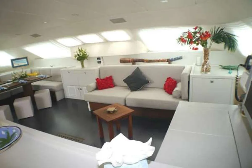 yacht-69817
