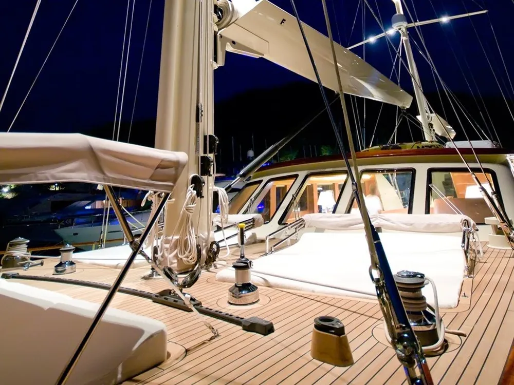 yacht-73911