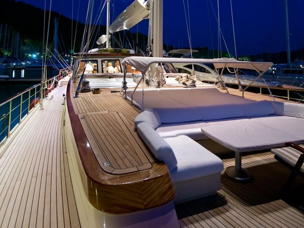 yacht-73912