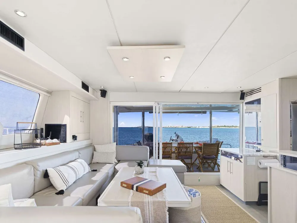 yacht-74030