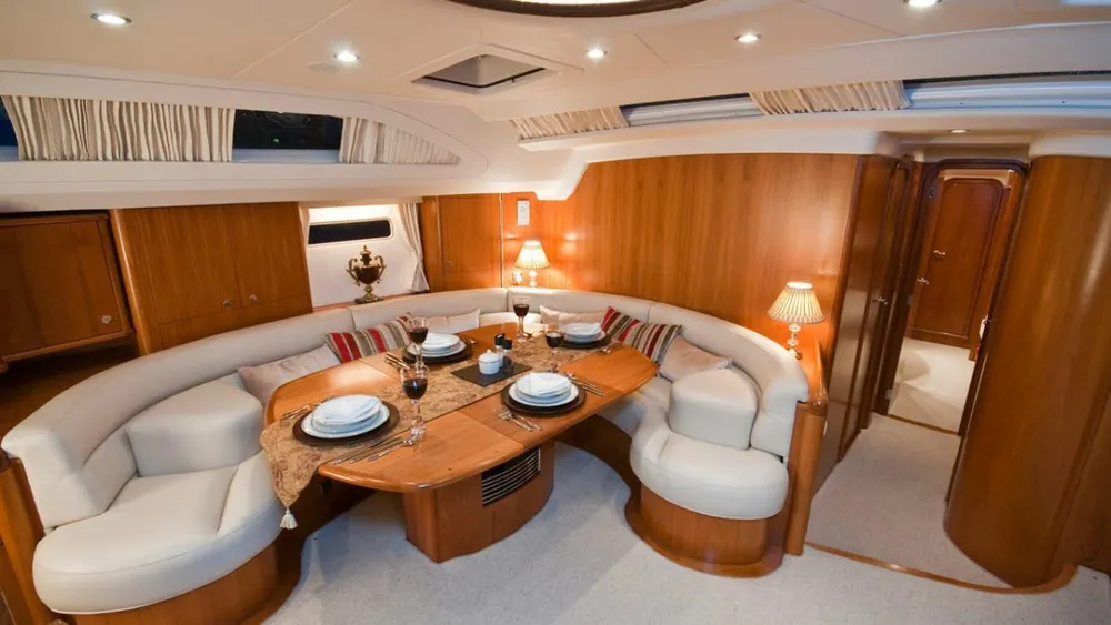 yacht-74338