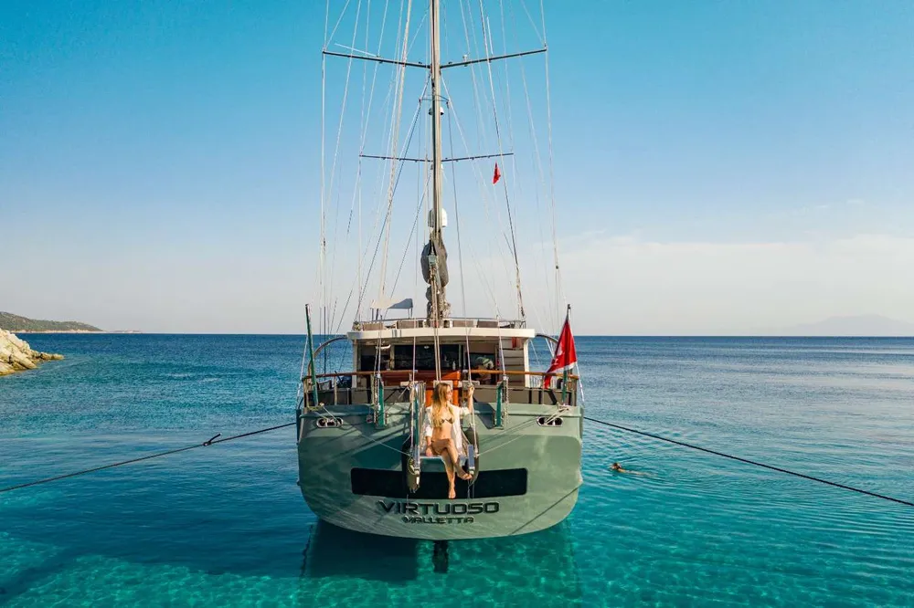 yacht-79134