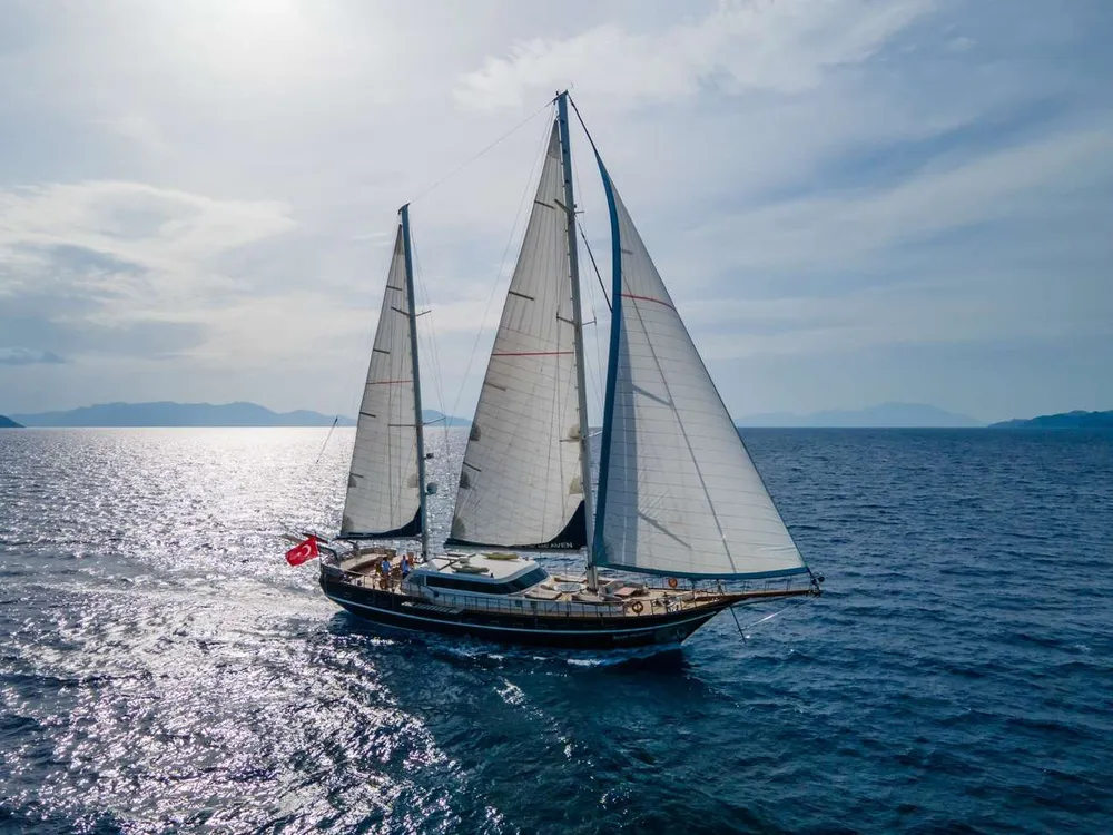 yacht-145007