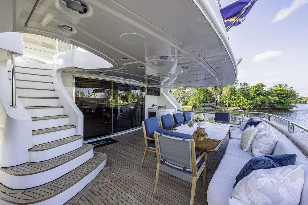 yacht-87347