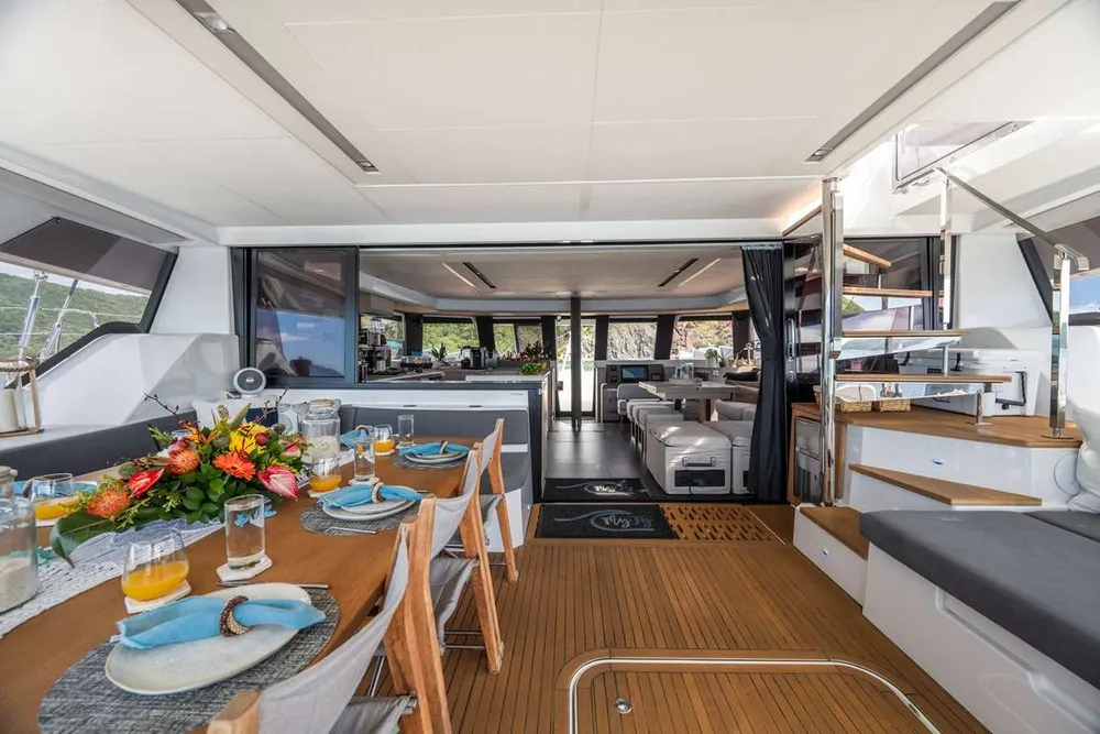 yacht-236216