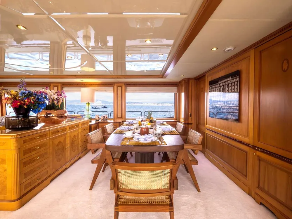 yacht-19465