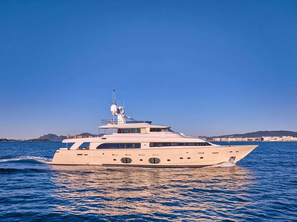 yacht-88874