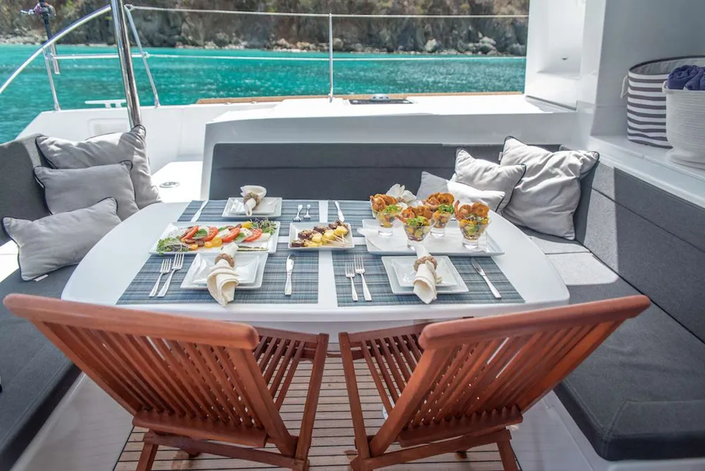 yacht-251226