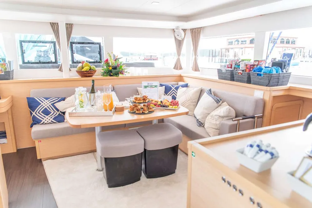 yacht-251228
