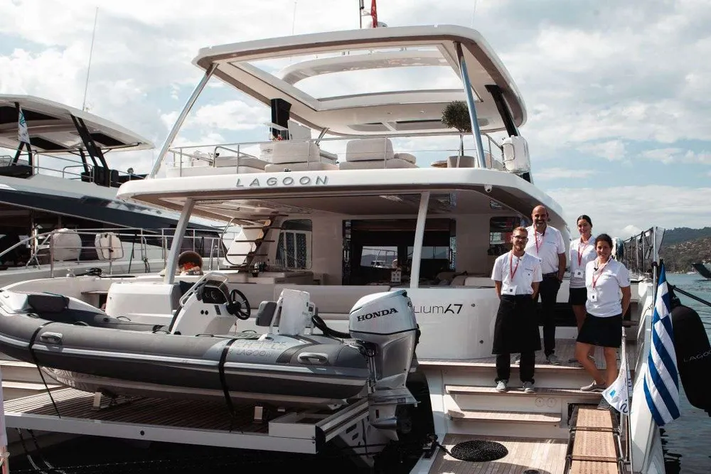 crew-undefined
