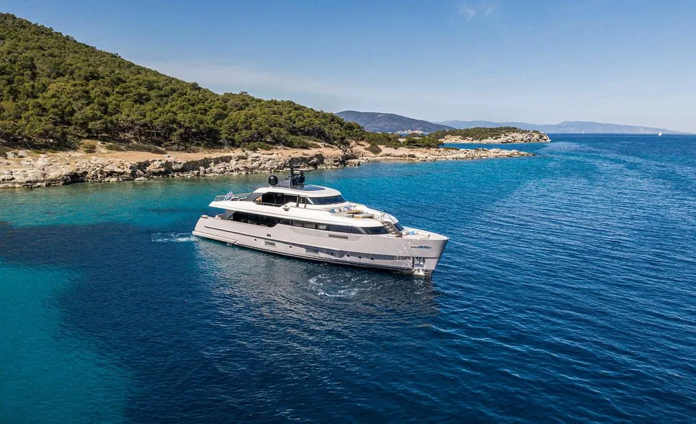 yacht-100319