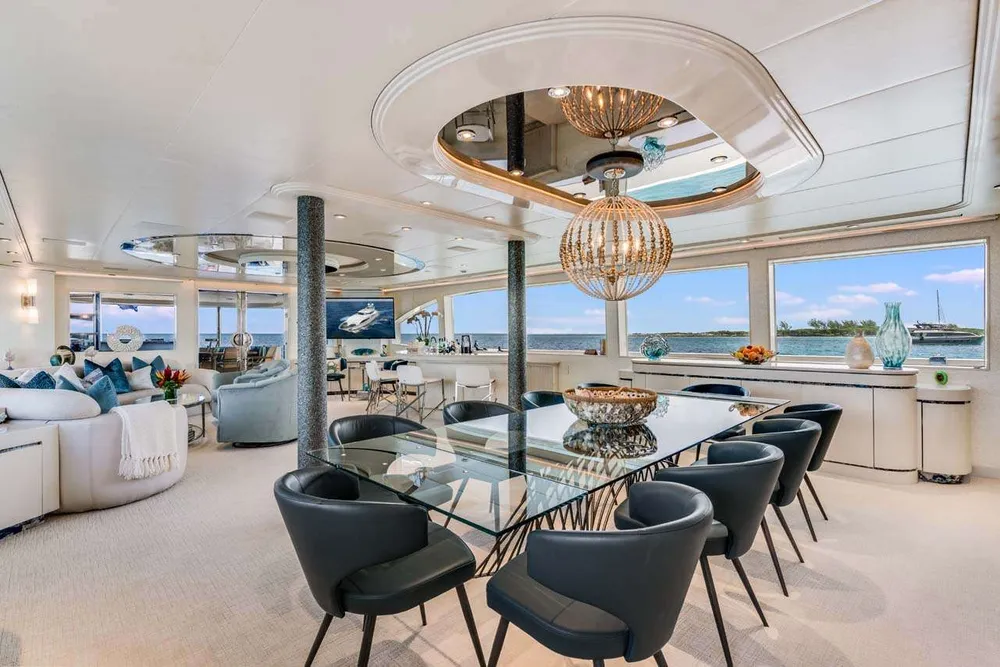 yacht-32577