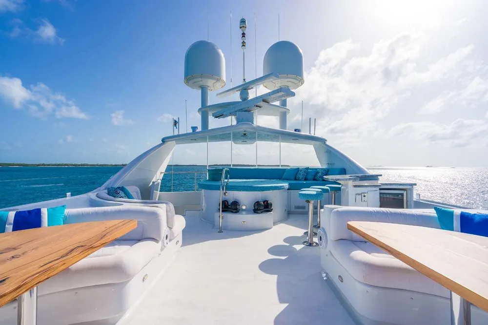 yacht-32579